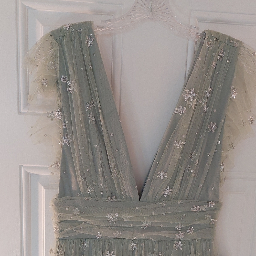 Soieblu Gown. NWT, M